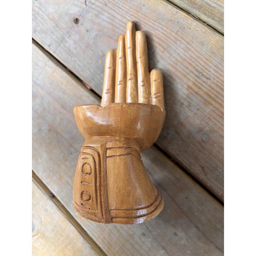 Vintage Carved Wooden Hand Ashtray – Figural Hand Sculpture –Retro Smoking Decor